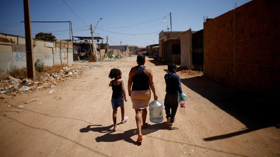 Crianças brasileiras já sofrem com riscos climáticos e ambientais, segundo a Unicef - REUTERS