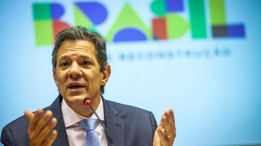 O ministro da Fazenda, Fernando Haddad, em coletiva sobre arcabouço fiscal