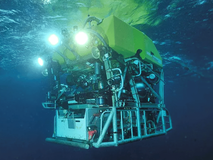 O submarino Titan implodiu ao visitar os destroços do Titanic; como os  peixes das profundidades abissais são capazes de sobreviver na alta pressão  do fundo do mar? - Quora