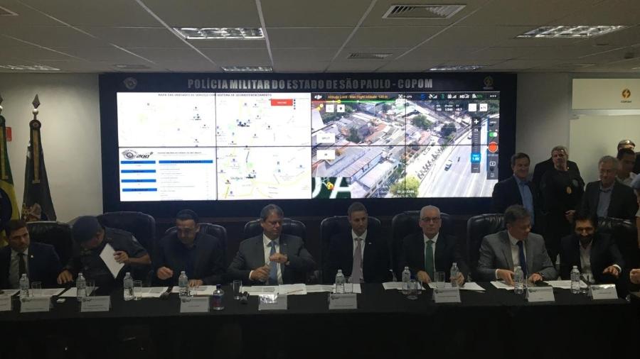 Nunes e Tarcísio participam de coletiva de imprensa após megaoperação na "cracolândia" em SP