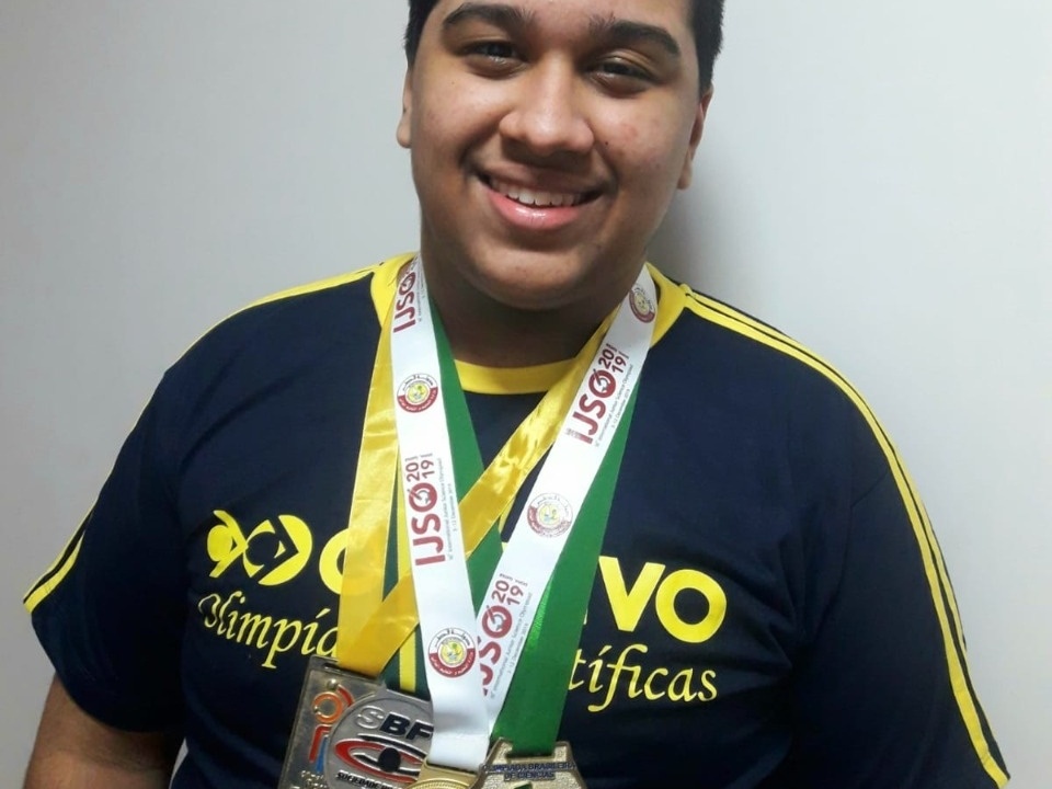 Ouro em Olimpíada de Física quer usar medalha para estudar no MIT