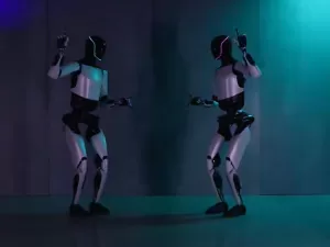 Dança, agacha e pega até ovo: do que é capaz o novo robô humanoide da Tesla