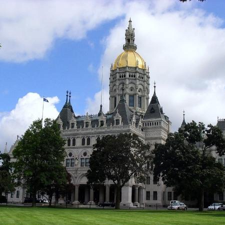 O capitólio estadual do Connecticut, um dos locais que sofreram ameaças de bomba falsas