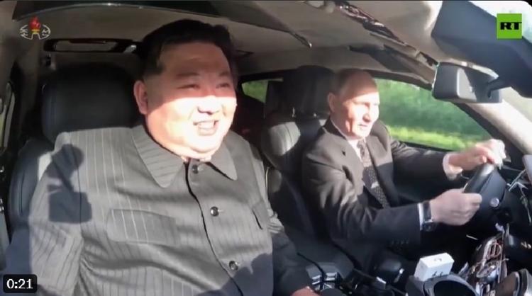 Putin e Kim fazem passeio em uma limusine russa
