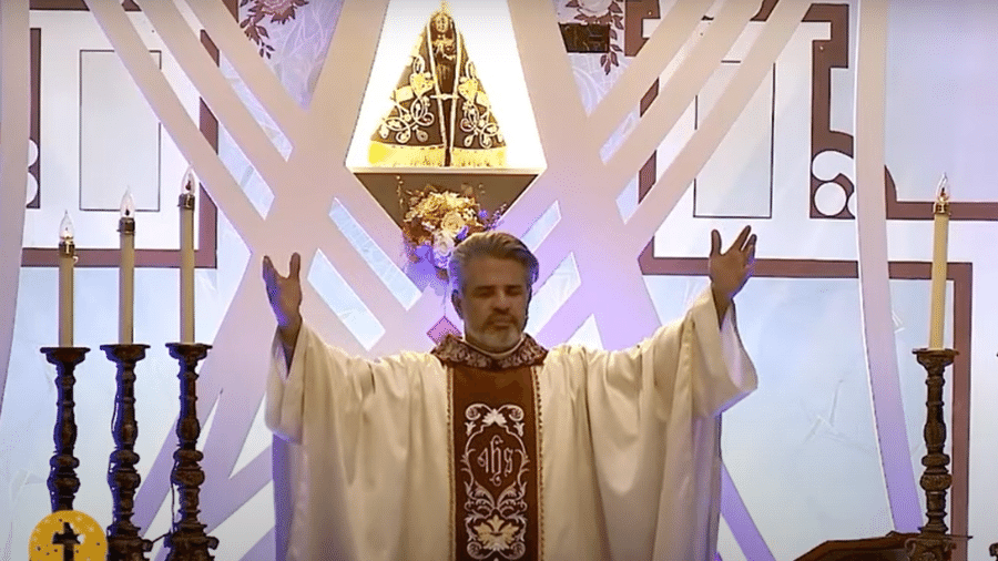 Padre Fabio Marsaro de Paula foi afastado de diocese de SP após vazamento de fotos íntimas