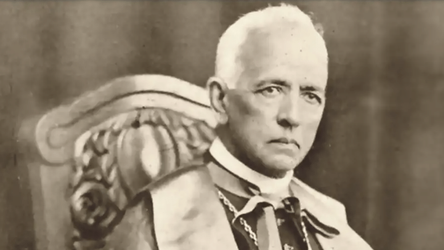 Cardeal Arcoverde em 1929: ele não era considerado papável, mas participação na eleição do novo papa causou certo rebuliço no Brasil - DW/Domínio Público