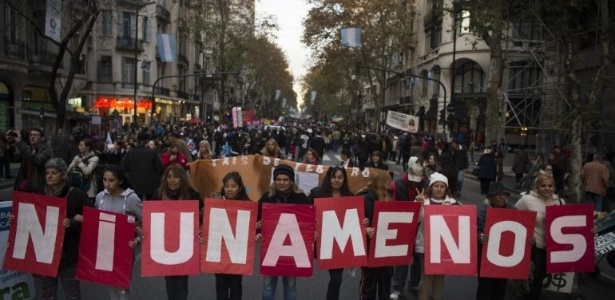 Manifestação do coletivo Ni Una Menos na Argentina, no ano passado - AFP/Arquivo - 19/10/2016