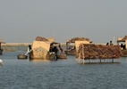 Paquistão luta para evitar que lago gigante transborde - Getty Images