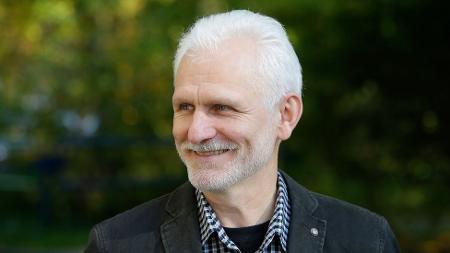 Ales Bialiatski has been a political prisoner in his country of origin since last year - PLAY/FACEBOOK - PLAY/FACEBOOK