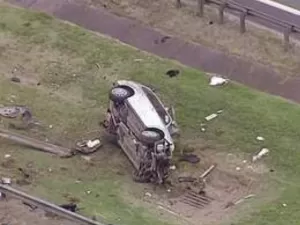 Carros desviam de obra e se chocam na rodovia dos Bandeirantes; jovem morreu