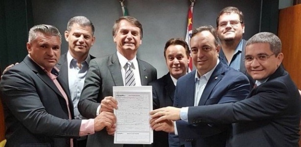 Em novembro, Bolsonaro assinou compromisso de filiação ao PEN/Patriota - Divulgação/Patriota