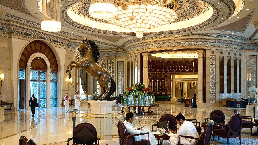 O hotel Ritz-Carlton, em Riad, foi o local escolhido pelo governo saudita para deter empresários e membros da família real - Tasneem Alsultan/The New York Times