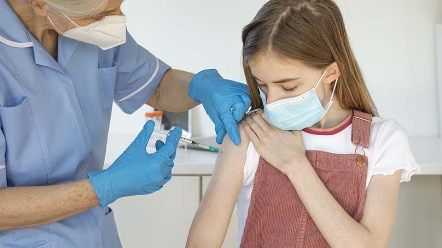 Vacinação de crianças contra a covid-19 - Getty Images