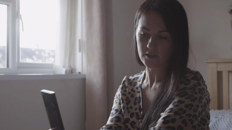 Nataliia talks to Yuliia as much as she can to support her friend - BBC - BBC