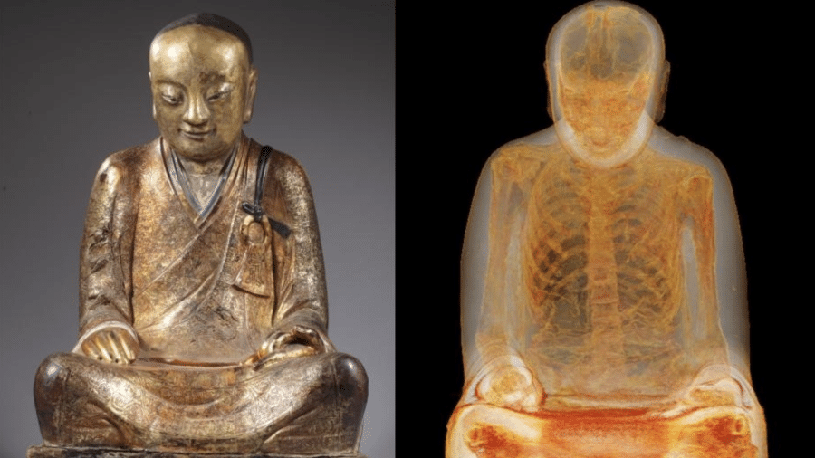 A estátua de Buda que contém os restos mortais de monge budista