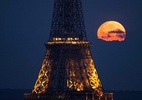 Hoje é dia de Lua Cheia Rosa; saiba como observar o fenômeno (Foto: Stefano Relladnini/AFP)