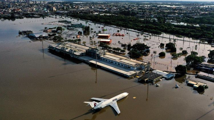 Maio de 2024: O aeroporto Salgado Filho, em Porto Alegre, fechado por tempo indeterminado