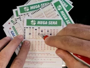 Mega-Sena: quanto R$ 60 milhões rendem todo mês na poupança e no Tesouro