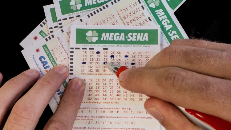 Loteria | Mega-Sena: ninguém acerta, e prêmio sobe a R$ 40 mi; veja sorteio