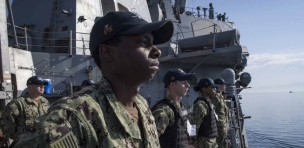 Entre os navios que os EUA usaram no bombardeio à Síria está o destróier USS Donald Cook - AFP