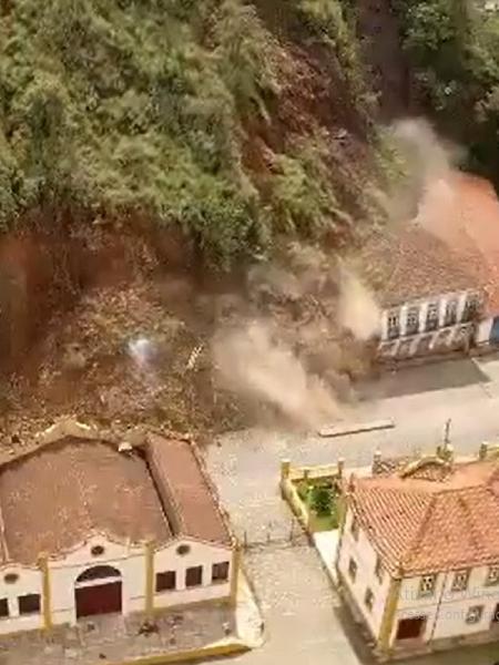 Vídeos mostram momento de deslizamento de terra em Ouro Preto (MG) - Reprodução/Twitter @eutiagomiranda