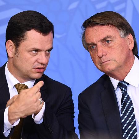 Jair Bolsonaro e Anderson Torres em evento em Brasília - 27.jun.2022 - Evaristo Sá/AFP
