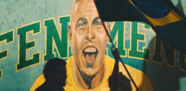 Mercado Livre leva Ronaldo para 2002 em busca de otimismo para Copa