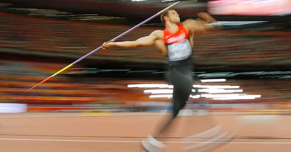 26.ago.2015 - Atleta Andreas Hofmann da Alemanha compete no lançamento do dardo durante o 15º Campeonato Mundial de Atletismo, realizado em Pequim, na China