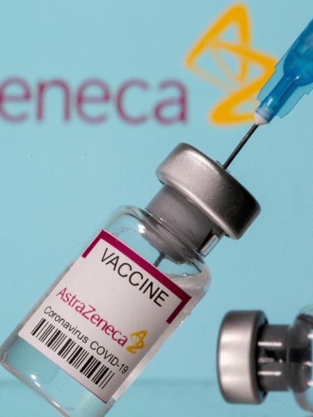 Vacina da AstraZeneca será usada em meia-dose para pesquisa - Dado Ruvic/Reuters
