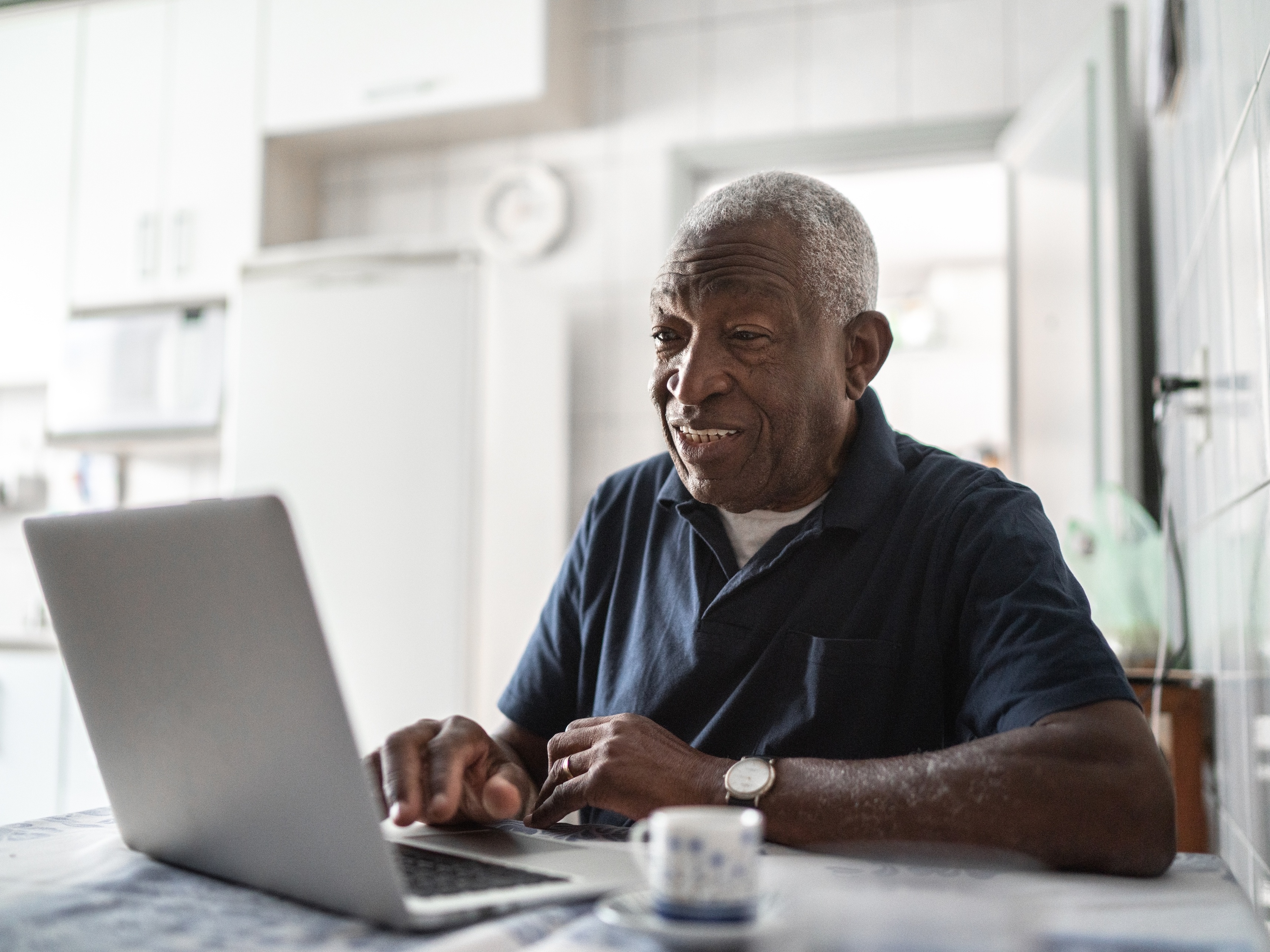 Veja 3 formas de se aposentar com R$ 500 por mês - e qual será sua renda