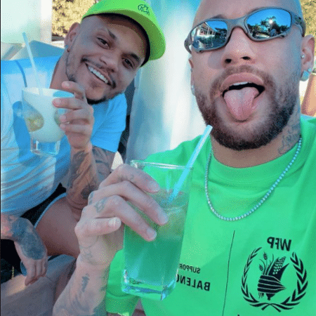 Neymar e Cris Guedes em Mangaratiba - Reprodução/Instagram