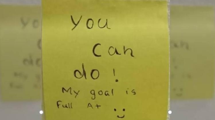 Afra was preparing for her school exam and left a message for herself: 'You can do it!'  - PERSONAL FILE - PERSONAL FILE