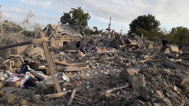09.out.22 - Bombardeio contra prédio residencial em Zaporizhzhia, no sudeste da Ucrânia