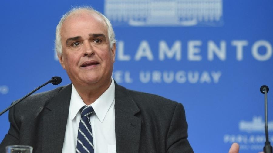 O ex-senador Gustavo Penadés foi indiciado por suspeita de abuso e exploração de menores