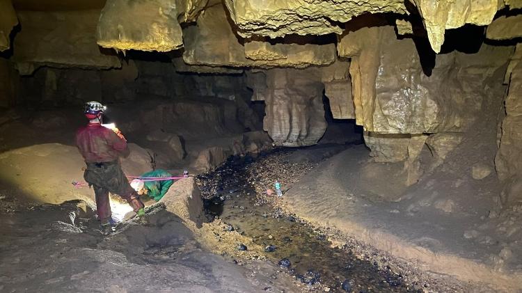 Caverna Paraíso, em Aveiro (PA)