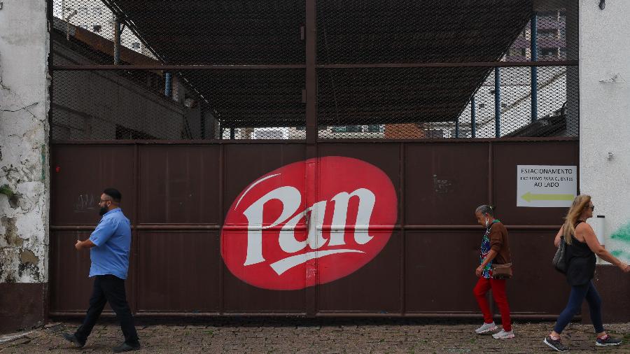 Fachada da fábrica de chocolates Pan, que teve sua autofalência decretada em 2023, em São Caetano do Sul (SP)
