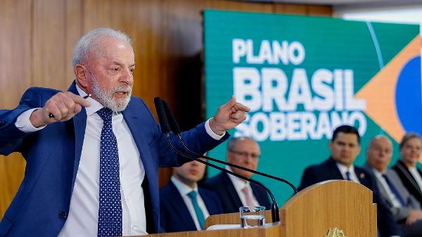 Queda da inflação da comida e defesa da soberania melhora popularidade de Lula, rumo à tentativa de reeleição em 2026