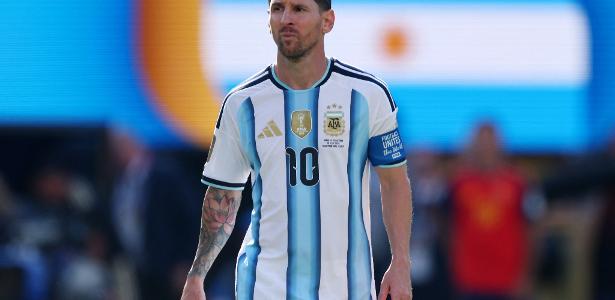 Messi! O tempo deveria parar para os gênios
