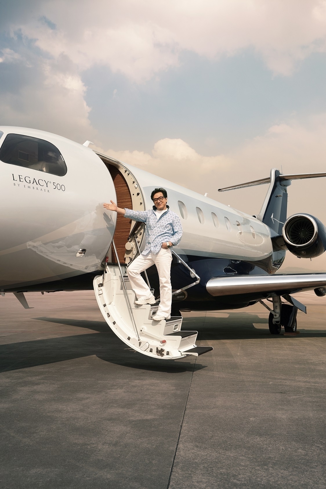 Embraer entrega jato de US$ 20 milhões para Jackie Chan - Divulgação