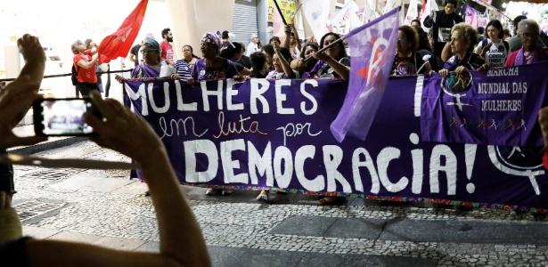 25.set.2018 - Mulheres protestam contra Jair Bolsonaro (PSL) em São Paulo