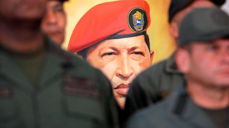 Os militares são considerados a espinha dorsal do poder chavista na Venezuela - Reuters