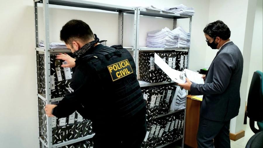 Policiais cumprem mandados em operação que investiga compra de respiradores em Belém - Divulgação/Polícia Civil-PA