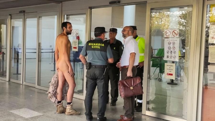  Alejandro Colomar apareceu completamente nu em um Tribunal de Justiça de Valência - DReprodução/ABC Espanha
