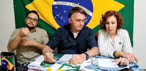 Bolsonaro mente ao dizer que Moraes impede campanha contra poliomielite