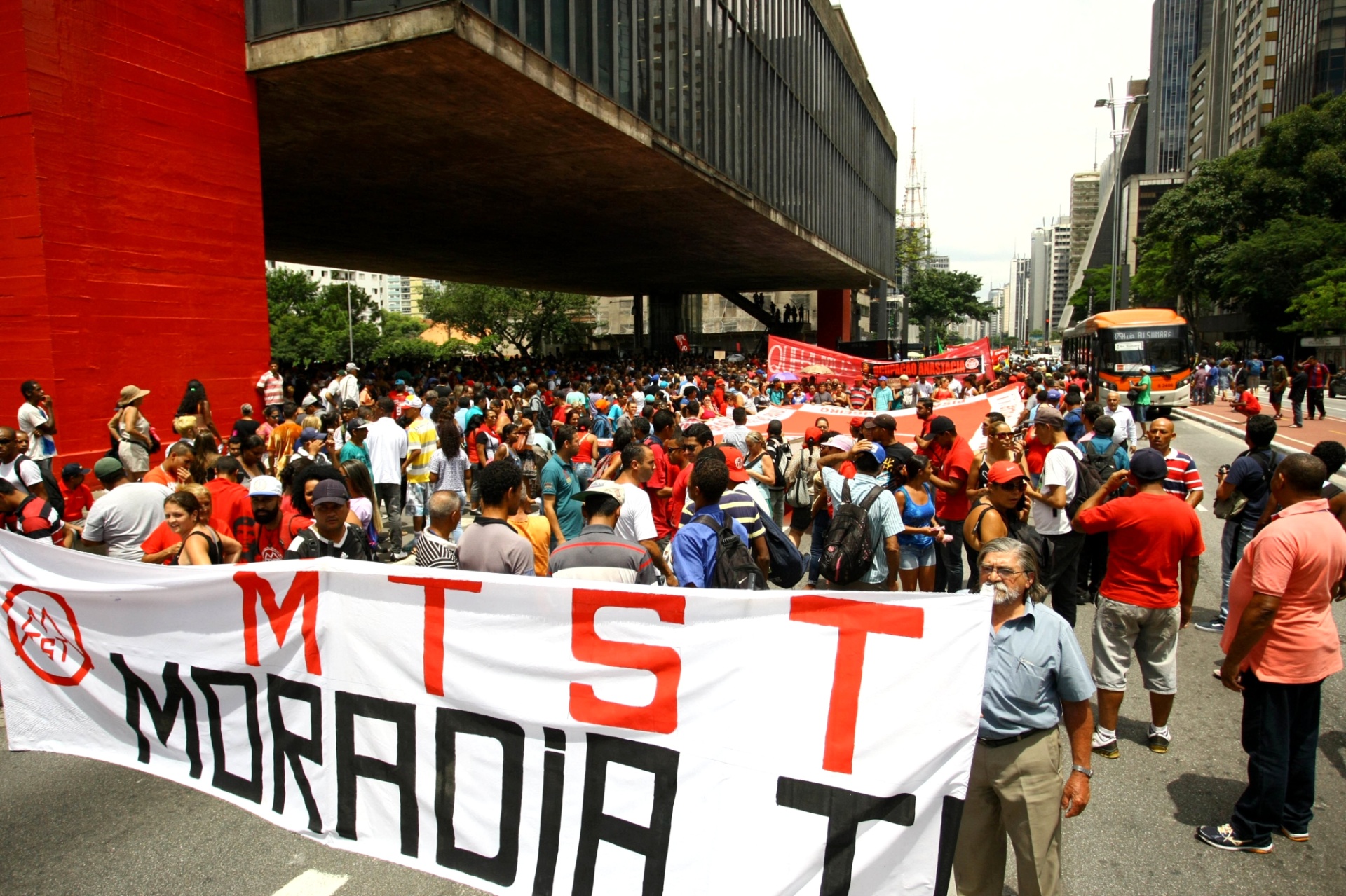 Veja Fotos Dos Protestos Em Sao Paulo Bol Fotos Bol Fotos