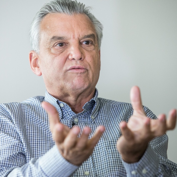 Simon Plestenjak/UOL