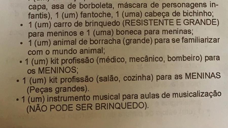 Kit profissão de escola no Piauí pede coisas de médicos para meninos e itens de salão para meninas; pedido consta em lista de material escolar - Reprodução/Facebook