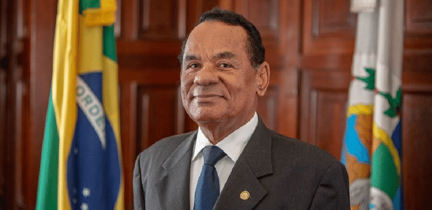 Internado desde 27 de agosto | Morre de covid-19, aos 75 no Rio, o deputado estadual João Peixoto