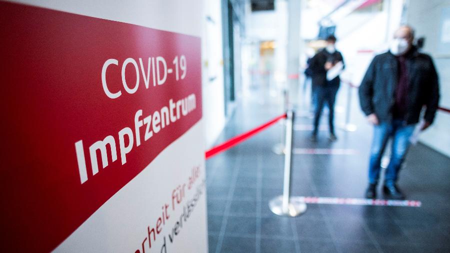Centro de vacinação contra a Covid-19 em Nuremberg, na Alemanha - Lukas Barth/Reuters