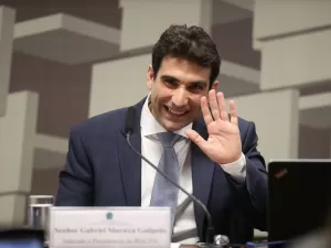 Galípolo é aprovado para presidência do BC: veja como votou cada senador